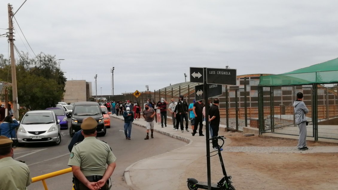 Alta afluencia de votantes y de tráfico vehicular durante primeras horas de votación en Arica