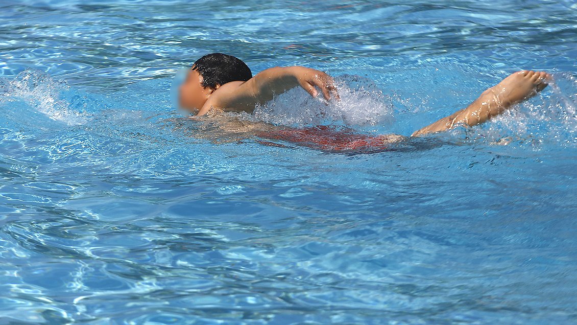 Minsal lanzó protocolo para reabrir piscinas: Con aforo restringido, sin toboganes ni camarines