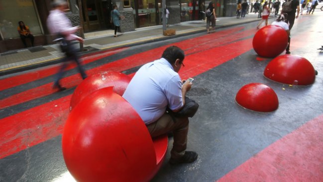 La mitad de los trabajadores chilenos gana 400 mil pesos o menos