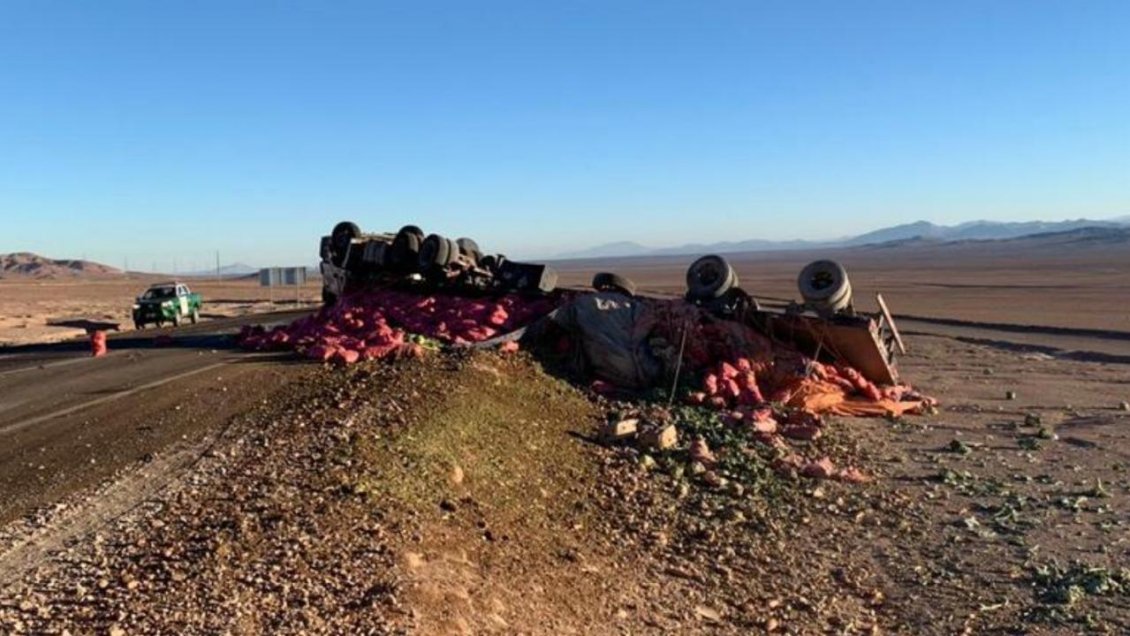 Volcamiento de camión dejó un lesionado en Antofagasta