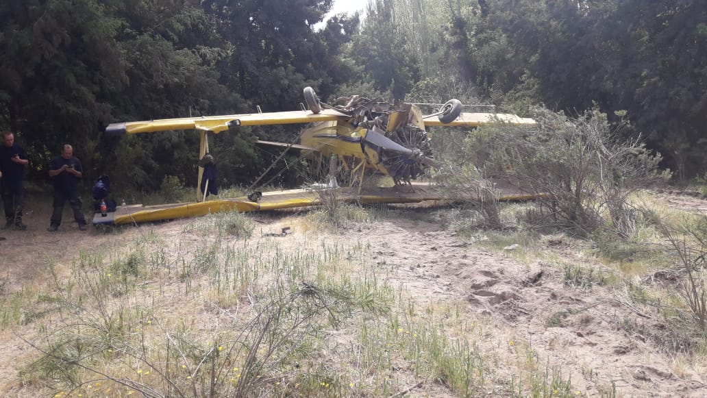 Avioneta capotó al interior de predio agrícola en Peumo: Piloto resultó ileso