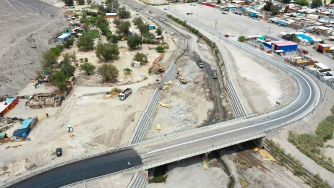 Aseguran conectividad de puente afectado por lluvias altiplánicas en Tarapacá
