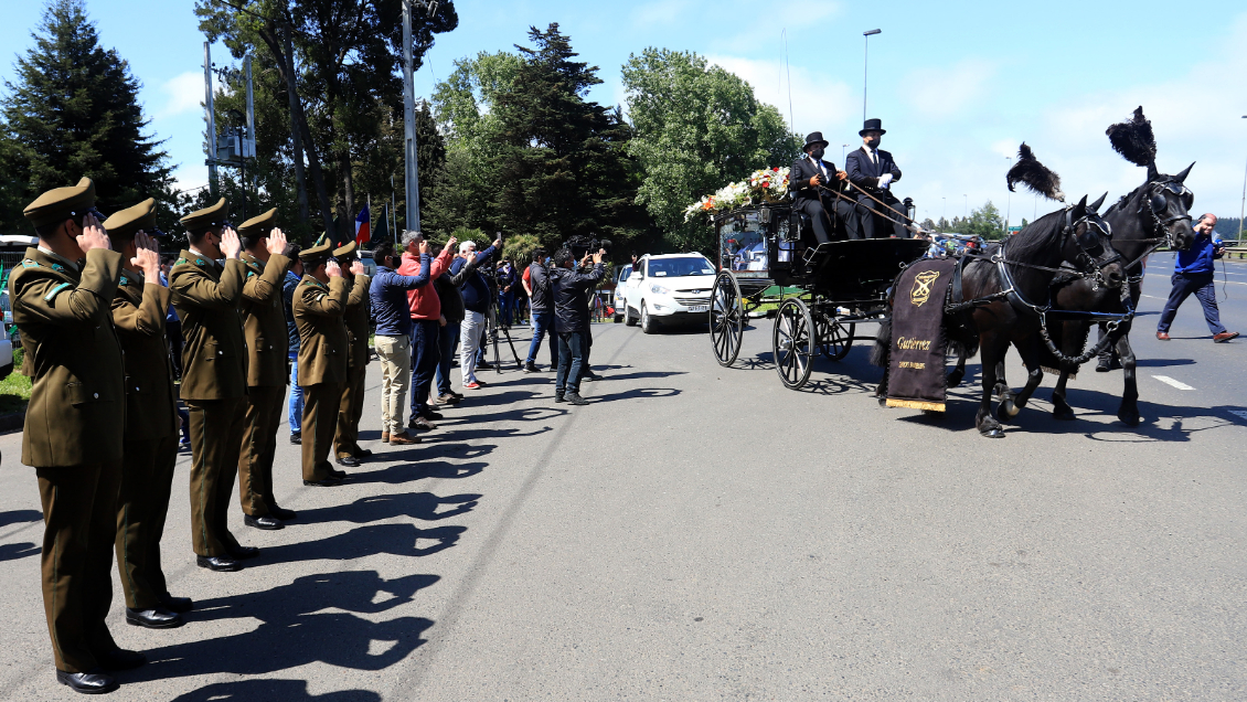 Rozas en despedida a carabinero asesinado en Padre Las Casas: Este hecho no puede quedar así