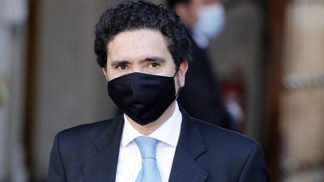 Ministro Briones pidió datos personales de todas las personas que retiraron el 10 % de las AFP