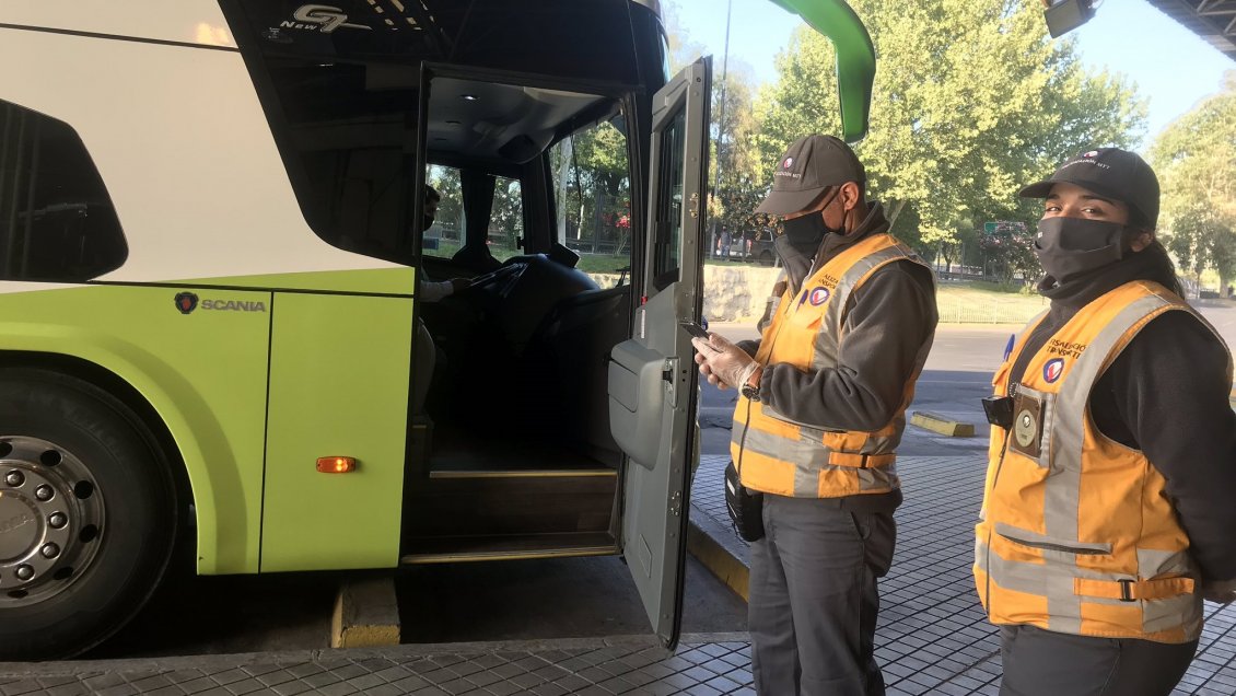 Tras avance a preparación de Valparaíso y Viña del Mar, Gobierno sugiere viajar en la semana