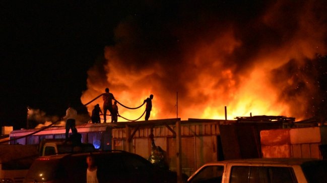 Incendio afectó a 16 buses de empresa de transportes en Mejillones