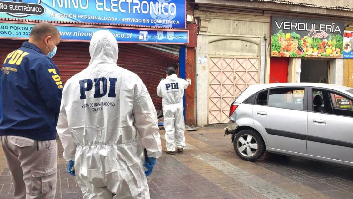 Robo con método del alunizaje afectó a local 