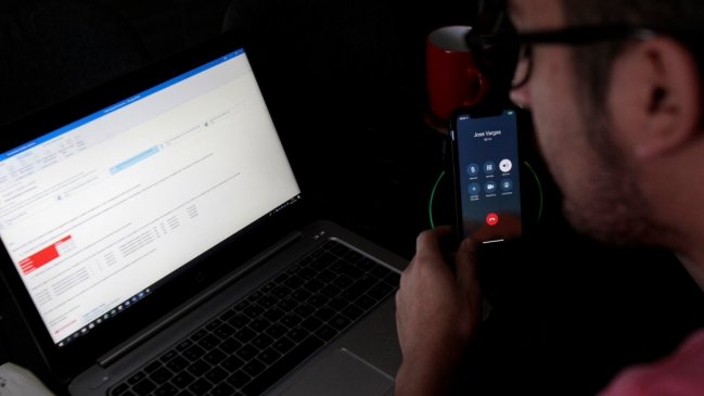 Teletrabajo: Casi la mitad de los chilenos ha visto alargada su jornada laboral