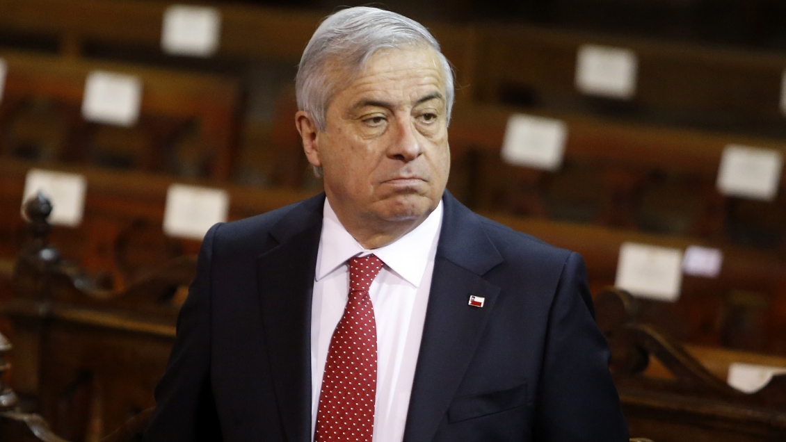 Muertes en pandemia: Mañalich declara este miércoles como imputado