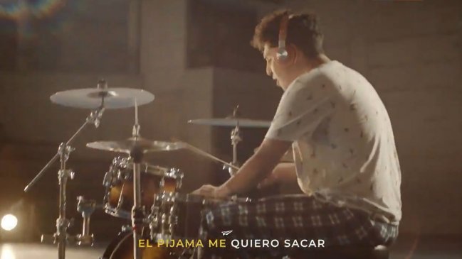 Duras críticas al Mineduc por millonario gasto en campaña a favor de la vuelta a clases