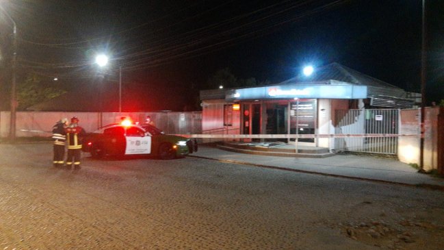 Buscan a banda que hizo explotar sucursal bancaria de Concepción