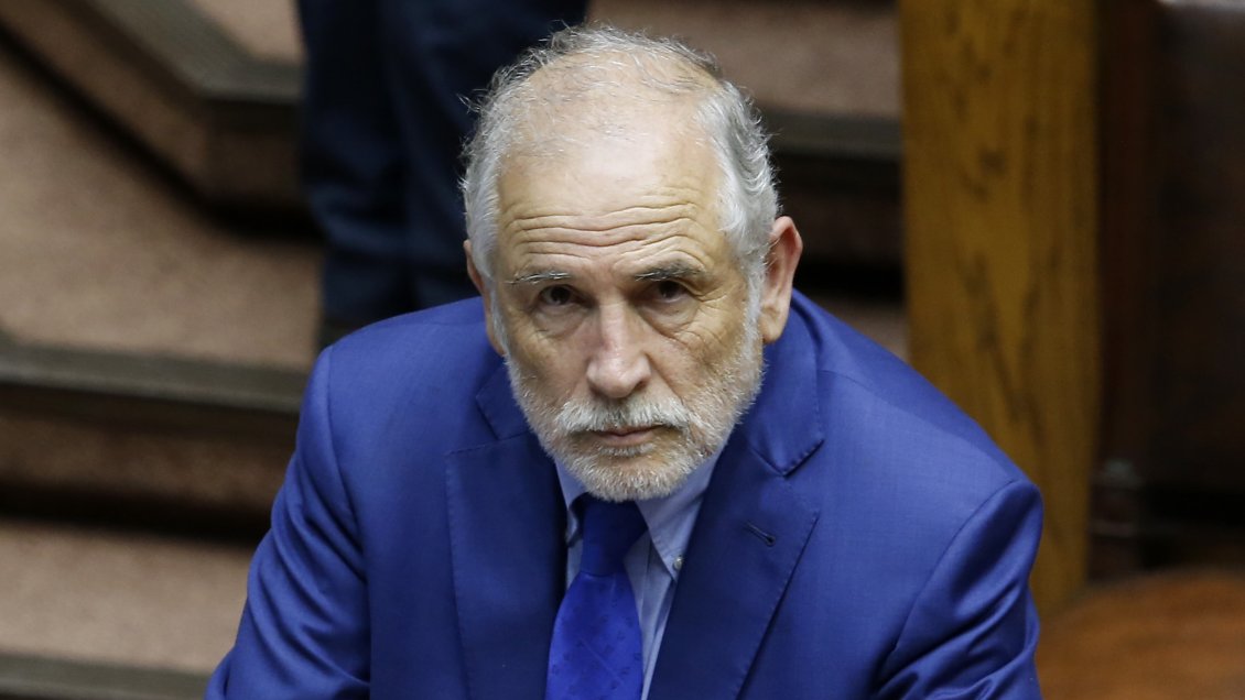 Senador Montes: Retiro del 10% del Gobierno 