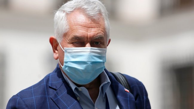 Paris ofreció disculpas al Colegio Médico por polémica sobre sueldos