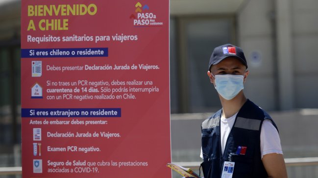 Chile reabre sus fronteras: Se exigirá test PCR a los extranjeros