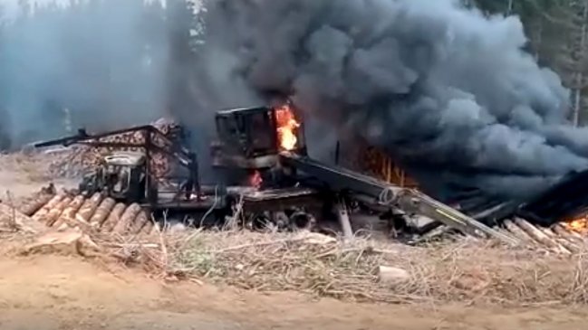 Nuevo ataque incendiario provocó la destrucción de 9 máquinas en Lumaco
