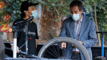  Santiago inauguró puntos de mecánica para bicicletas  