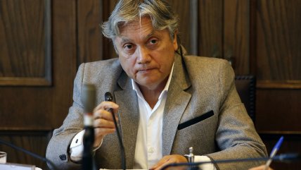 Ingresan nuevamente a la UCI Coronaria al senador Alejandro Navarro  