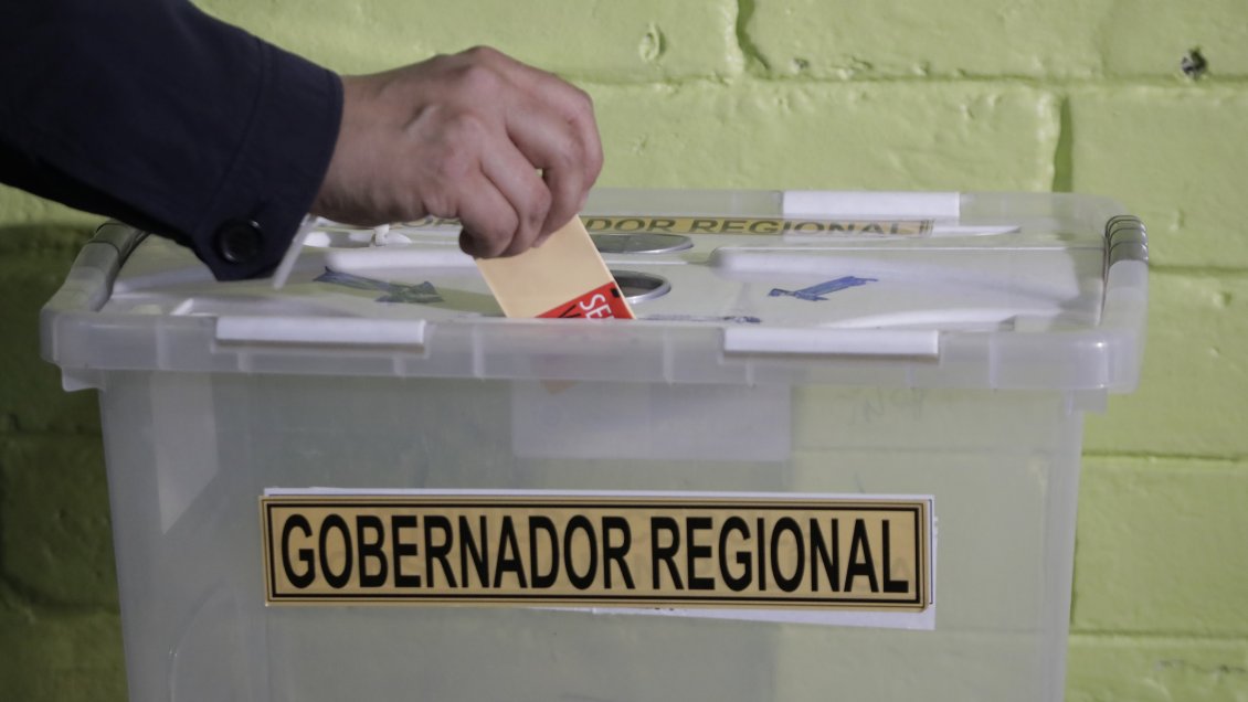 Pérez, Carvajal y Fistonic se imponen en primarias para gobernador regional de Tarapacá