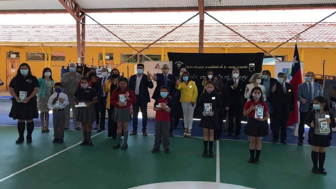 Municipio de Maule destinó más de mil tablets y módems a estudiantes de la comuna