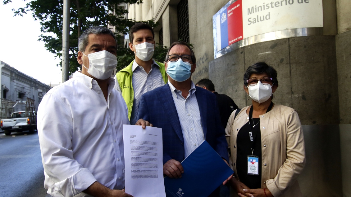 Confusam y alcaldes pidieron al Minsal que congele precios de insumos médicos ante eventual segunda ola de Covid