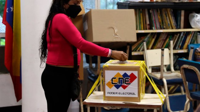   En medio de acusaciones y llamados a la abstención, Venezuela vive elecciones parlamentarias 