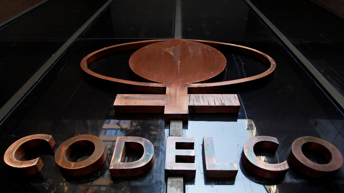 Codelco emitió bonos por 500 millones de dólares para financiar recompra de deuda