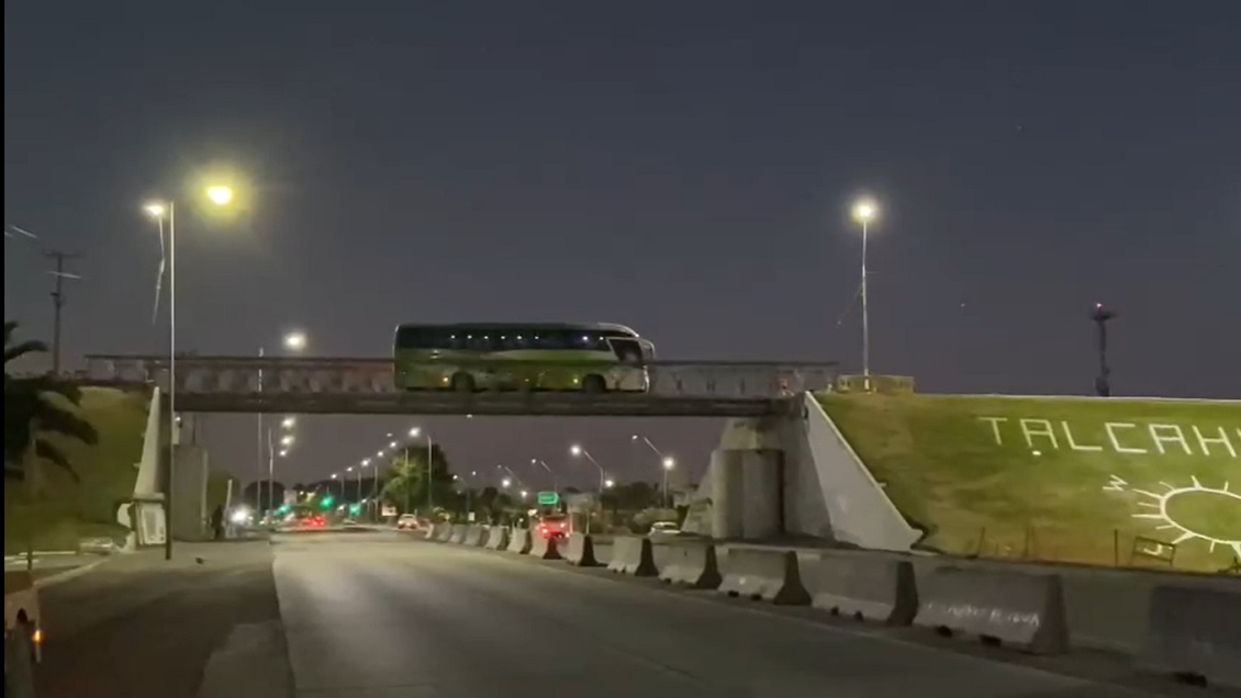 Talcahuano: Captan a buses pasando por Puente Perales pese a prohibición