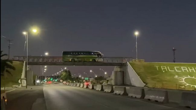 Talcahuano: Captan a buses pasando por Puente Perales pese a prohibición