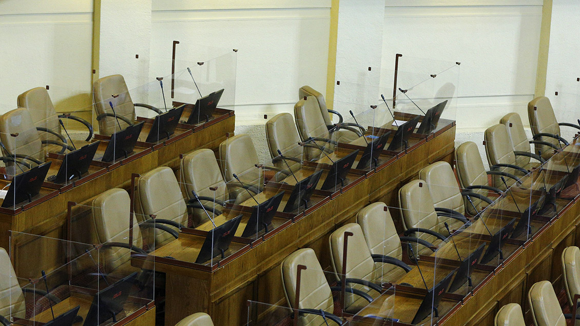 Pierde a otro diputado: Patricio Rosas renunció al Frente Amplio