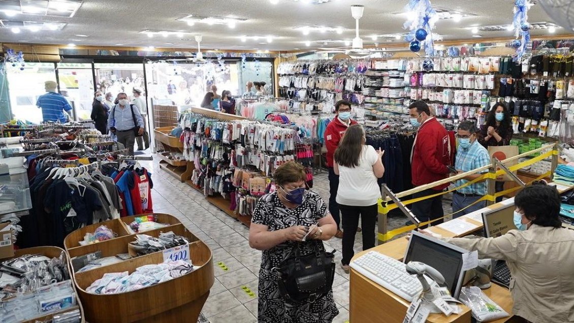 Comercio de Chillán refuerza protocolos para enfrentar mayor afluencia por compras navideñas