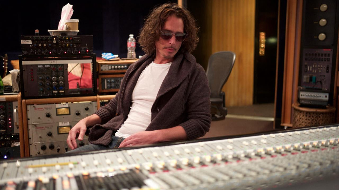 Familia de Chris Cornell lanza álbum póstumo grabado en 2016