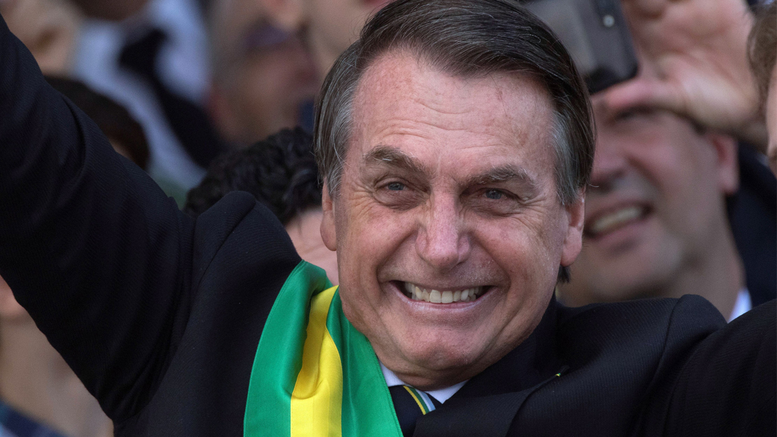 Pese a la catástrofe del Covid, Bolsonaro celebra la popularidad más alta de su mandato: 37%