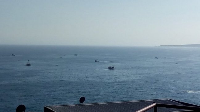 Vecinos de Cobquecura denuncian presencia de barcos pesqueros en zonas protegidas