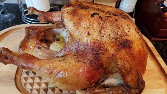 Perú acusa que Cencosud y Falabella se coludieron por siete años para controlar el precio del pavo