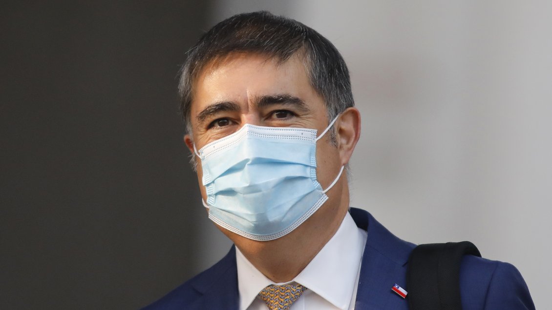 Inminente salida de Desbordes prepararía el terreno para un cambio de gabinete