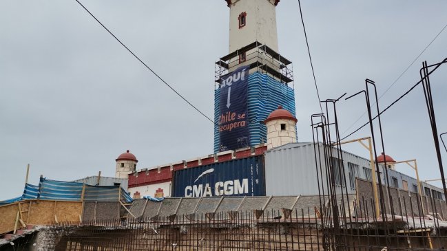 Avanzan obras de restauración en el Faro de La Serena