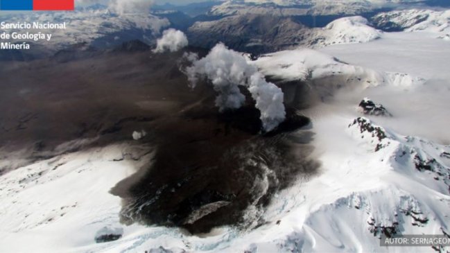  Sernageomin elevó alerta por actividad del Volcán Hudson, en Aysén  