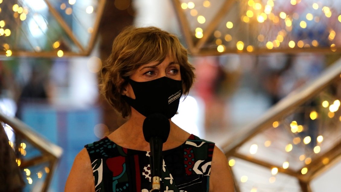 Matthei y aglomeraciones en Costanera Center: No entiendo cómo no nos sabemos cuidar