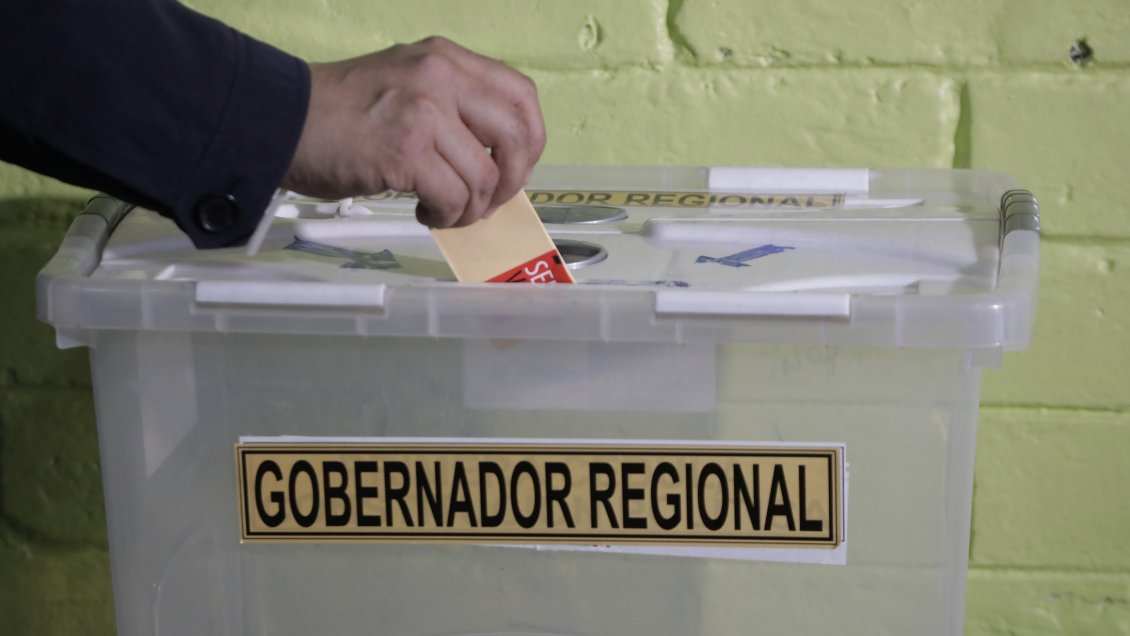 Parlamentarios rechazan propuesta de postergar elección de gobernadores, alcaldes y convencionales