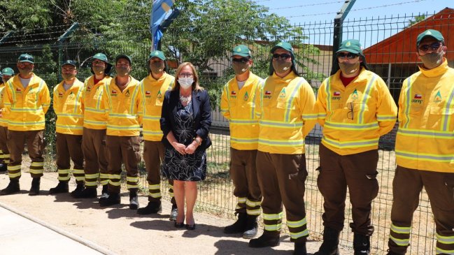 Presentan nueva brigada táctica para combate de incendios forestales en Mostazal