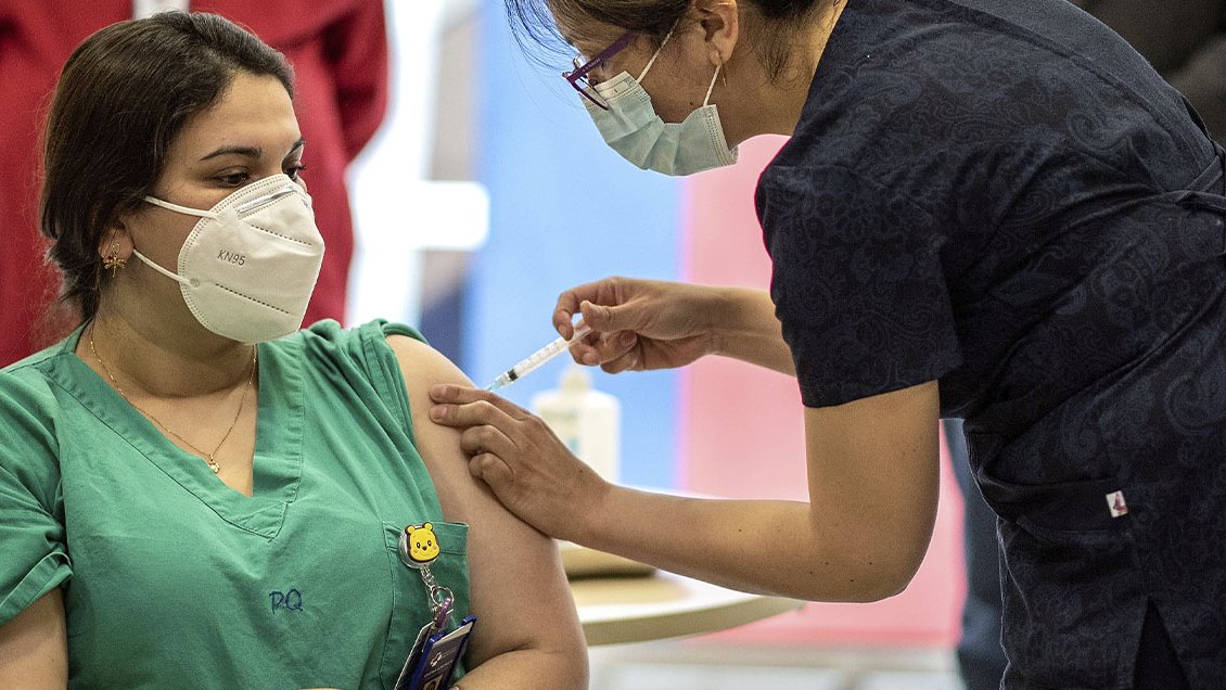 Más de 4 mil funcionarios de la salud ya han sido vacunados contra el Covid
