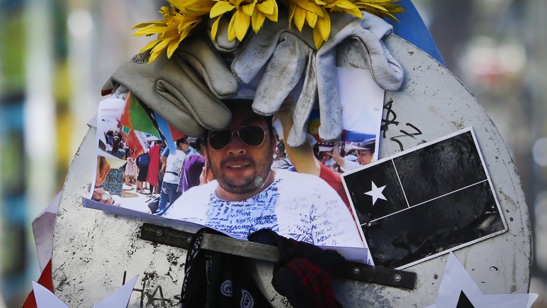 Manifestación conmemoró un año de la muerte de Mauricio Fredes durante el estallido social