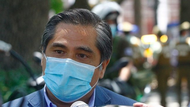 Alcalde atribuye cuarentena de Curicó a hacinamiento de temporeros y desconocimiento de la seremi