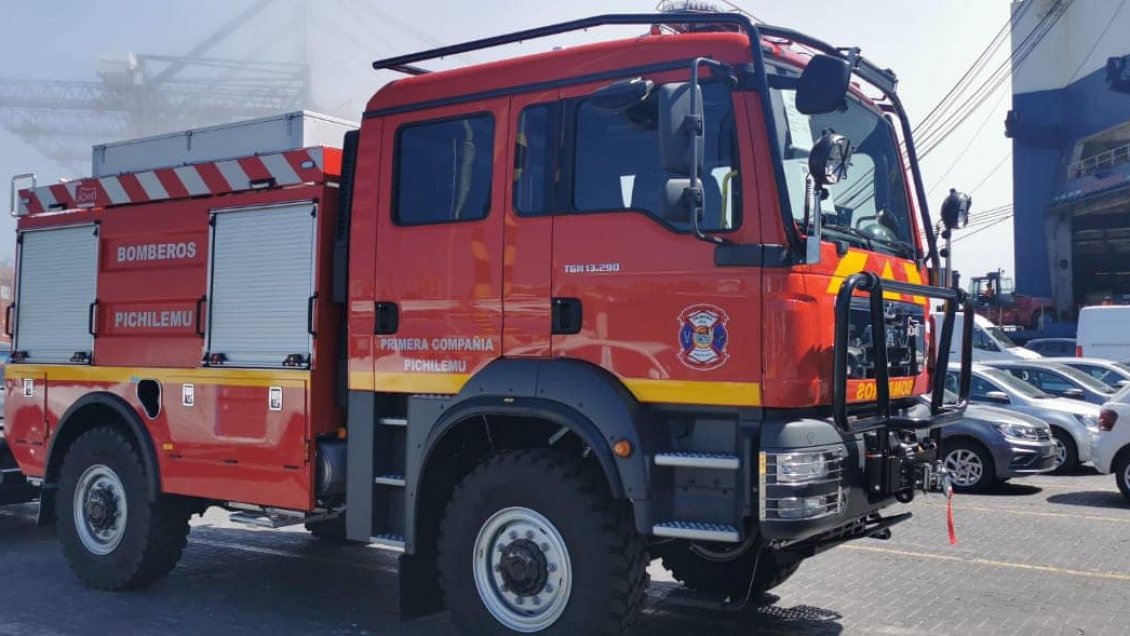 Entregan nuevos carros forestales a Bomberos de O'Higgins