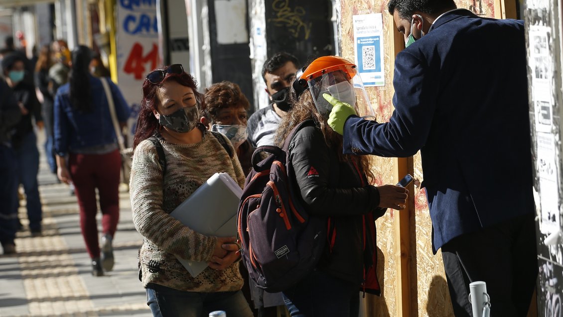 Cinco comunas de Valparaíso retrocederán a transición tras alza de casos activos