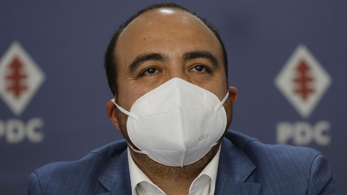 DC pide a independientes sumarse a cupos de partidos para Convención Constituyente y evitar dispersión