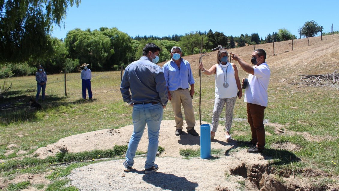 Quirihue: Dotarán de agua potable a 64 familias tras una vida abasteciéndose de vertientes