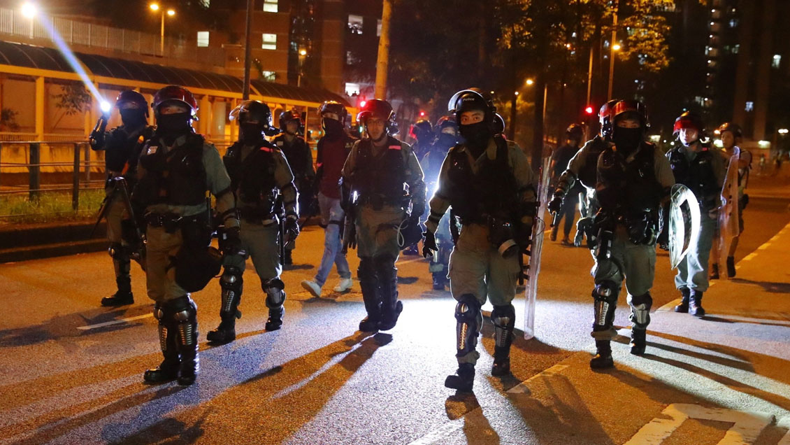 Policía de Hong Kong arrestó a medio centenar de políticos opositores y activistas