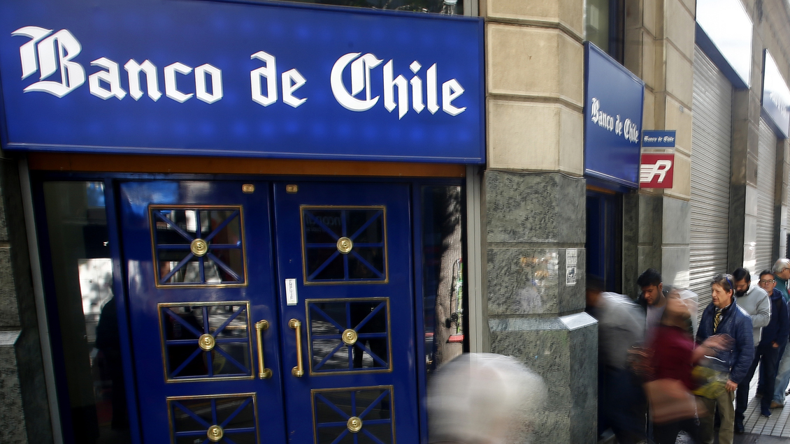 Banco de Chile despidió a 500 trabajadores en 