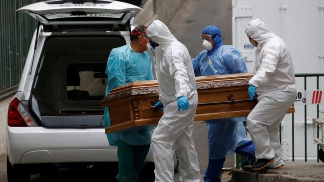 Hospital de Lota afirma que entrega de cadáveres Covid en sábanas se ajusta a protocolo